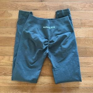 Gray Alphalete Amplify Leggings (Small)